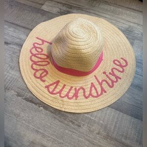 Floppy beach hat